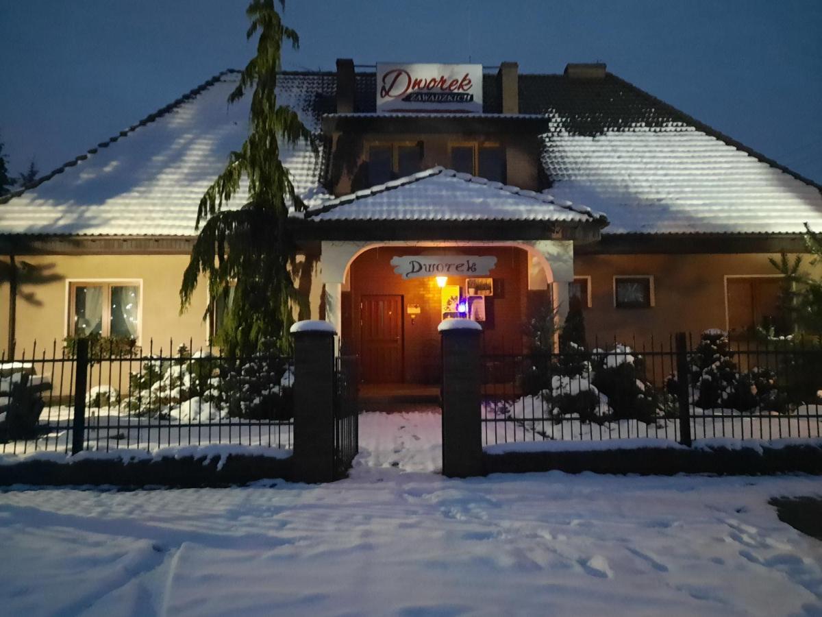Dworek Zawadzkich Kruszyn  Buitenkant foto