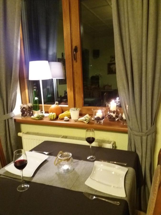Dworek Zawadzkich Kruszyn  Buitenkant foto