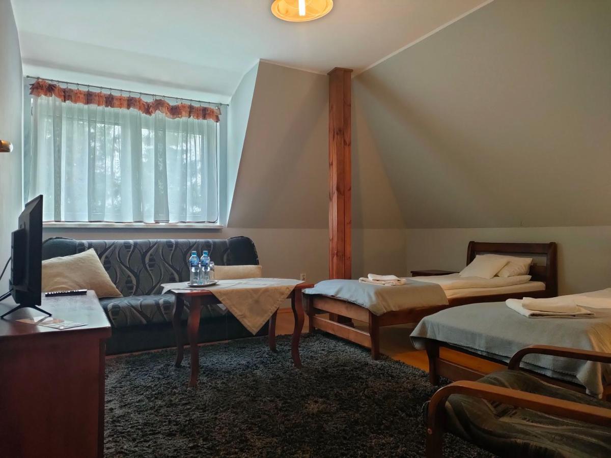 Dworek Zawadzkich Kruszyn  Buitenkant foto