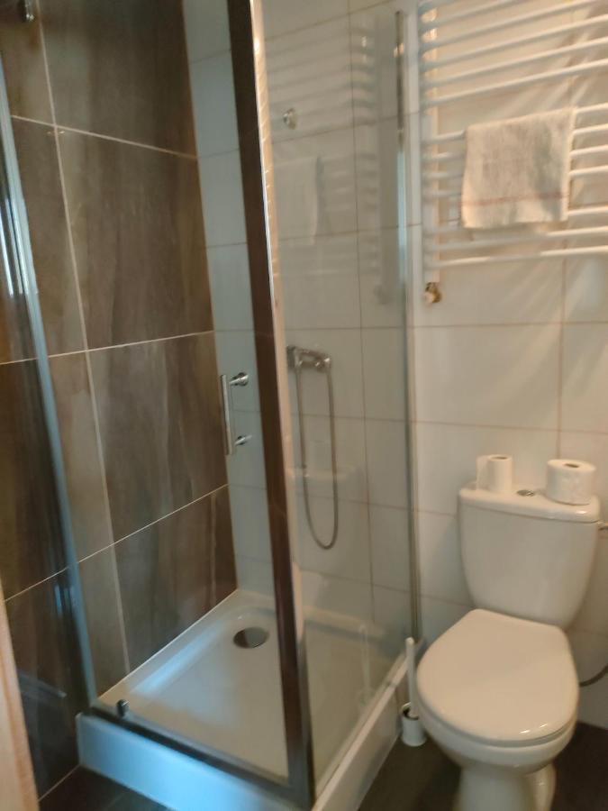 Dworek Zawadzkich Kruszyn  Kamer foto