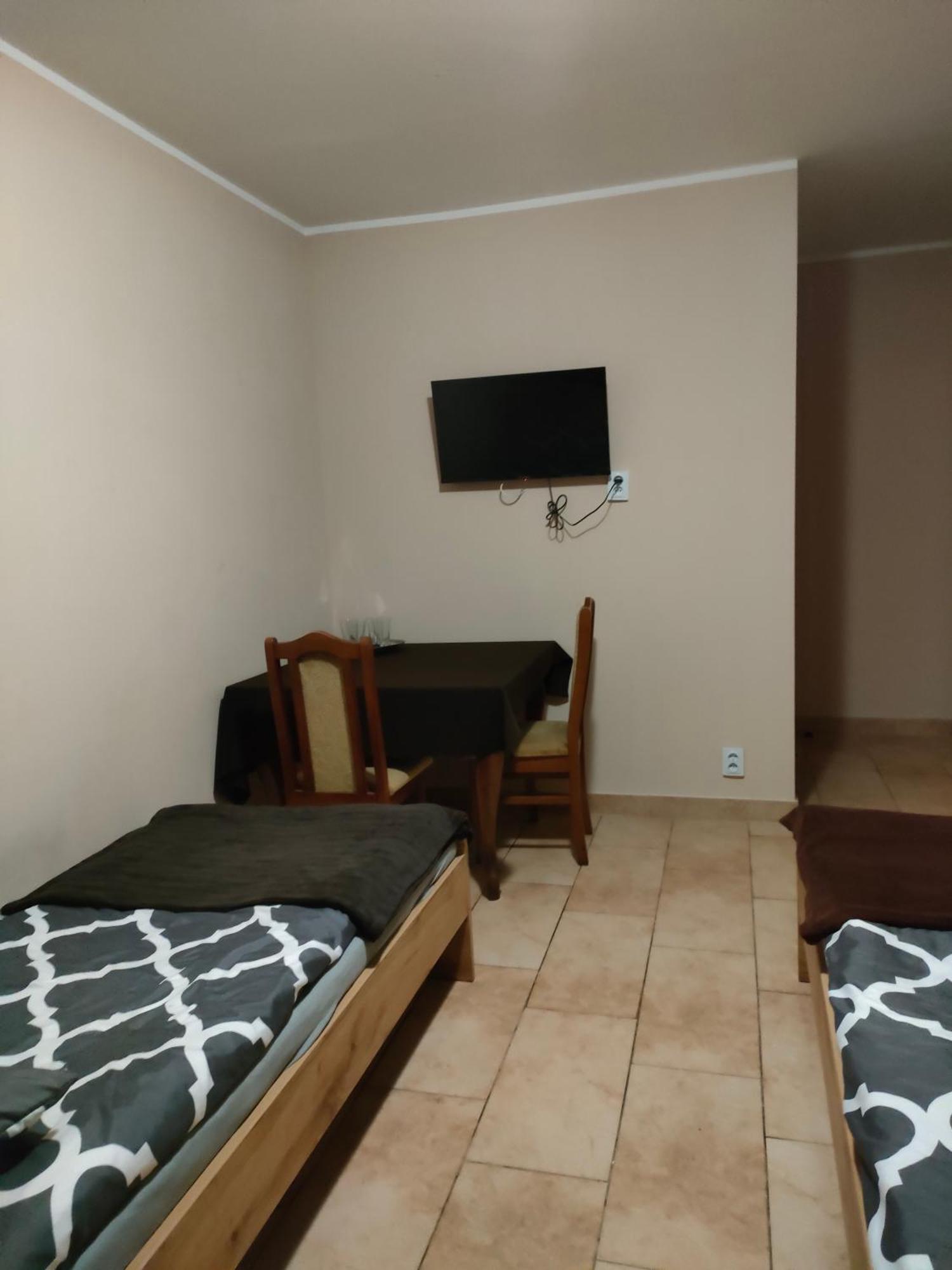 Dworek Zawadzkich Kruszyn  Kamer foto